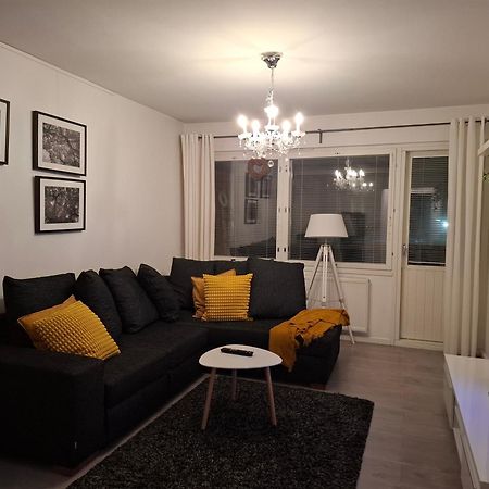 City Apartment Snellmaninkatu 22 A, Yksityinen Pistokkeellinen Paikoitus Sisaeltyy Hintaan Куопио Екстериор снимка
